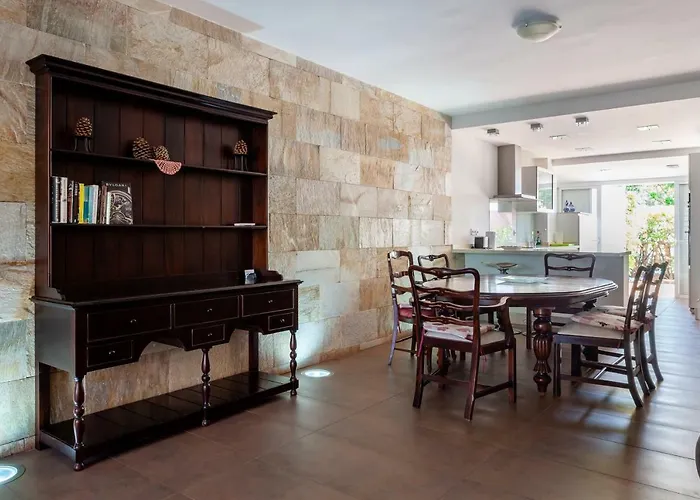 Cozy Townhouse In El Duque