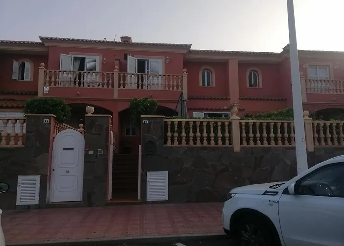 Cozy Townhouse In El Duque