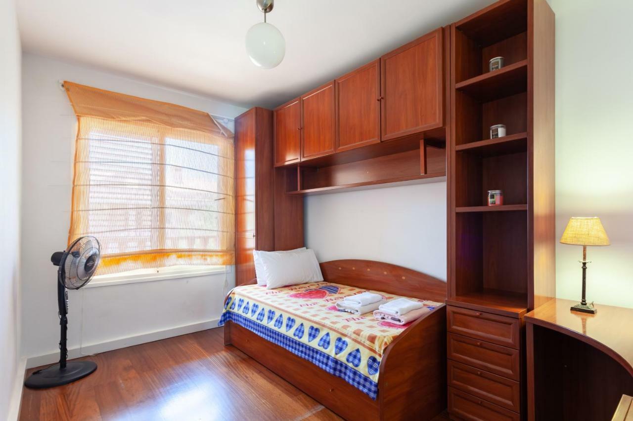 Cozy Townhouse In El Duque Apartment